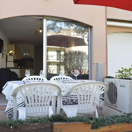 Apartment Cap D'agde, 1 Piece, 4 Personnes - Fr-1-249-300